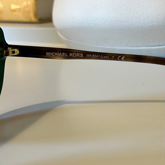 Michael Kors Sunglasses - Picture 4 of 4